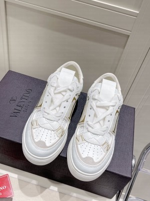 VALENTINO VL7N LOW-TOP SNEAKERS IN CALFSKIN AND MESH FABRIC WITH BANDS SNEAKERS 2022 COLLECITON 029