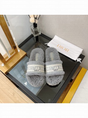 Christian Dior DIOR CHEZ MOI SLIDE Cotton Embroidery and Shearling 03