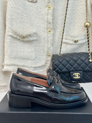 Chanel Calfskin G45823 Loafers 2024 Black