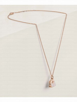 Hermes Women's Amulettes Kelly Pendant Red