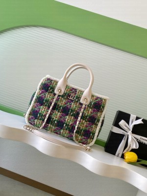 CHANEL Shopping Bag AS5688 white