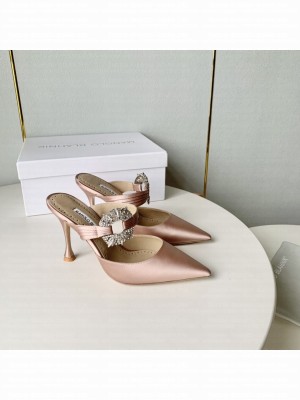 MANOLO BLAHNIK MAIDUGURAUS Champagne Satin Embellished Buckle Mules