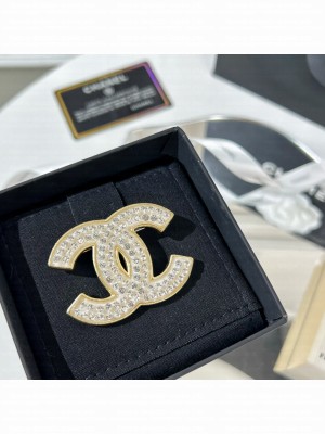 Chanel Women's Brooch AB1106