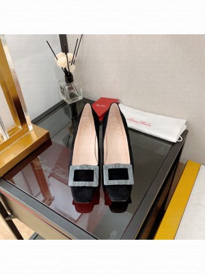 Roger Vivier 4.5cm Belle Vivier Motherpearl Buckle Pumps 04