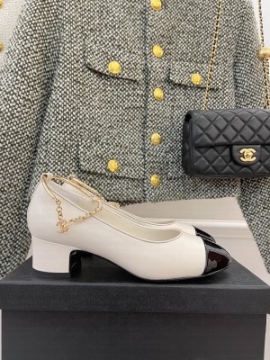 Chanel Heel 45mm Mary Janes With Chain Anklet Pumps White Spring 2022 Collection