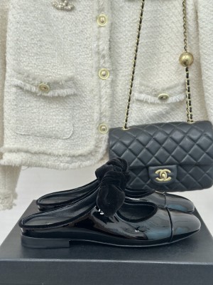 Chanel Patent Leather Mary Janes slide Flats G46149 2025 Black