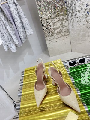 Amina Muaddi 9.5cm Calfskin crocodile pattern Slingback Pumps 023 2021 Collection