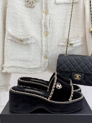 Chanel platform double C with chain slippers black velvet 2025