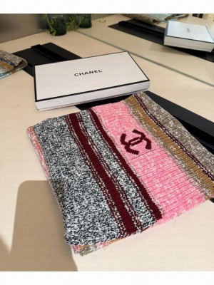 Chanel Knitted cashmere scarf
