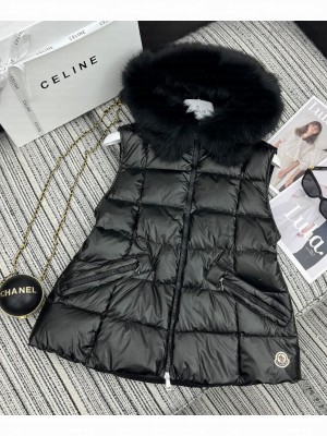 Moncler Women's Down Vest Black