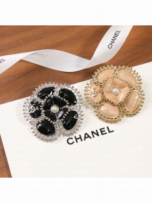 Chanel Women's Brooch AB1159