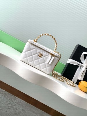 CHANEL Classic Small Vanity with Chain AP4799 white