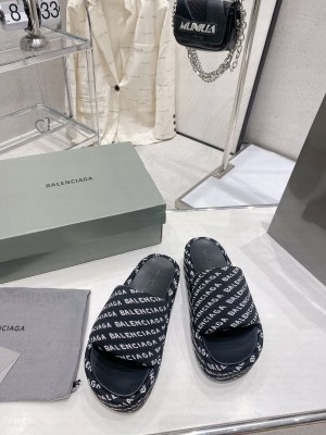 Balenciaga Unisex Logo Platform Slide Sandals 5cm 2023 06