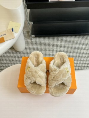 Louis Vuitton Women's LV Bliss Comfort Mule Beige