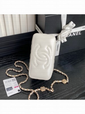 Chanel CLUTCH WITH CHAIN AP4301 white