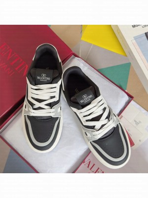 Valentino Garavani Unisex Trainer calfskin sneaker 04 2025