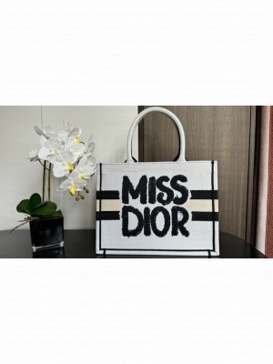 Medium Dior Book Tote White and Black Miss Dior Graffiti Embroidery M1296ZEZD