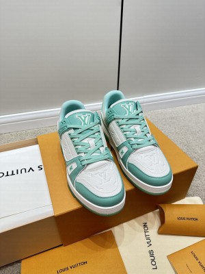 Louis Vuitton Unisex LV Trainer Sneakers 2023 016