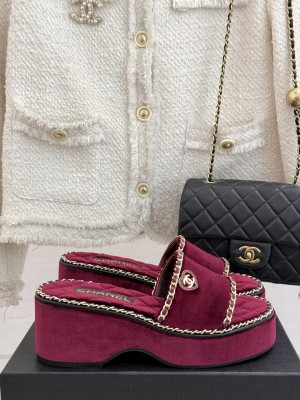 Chanel platform double C with chain slippers burgundy velvet 2025