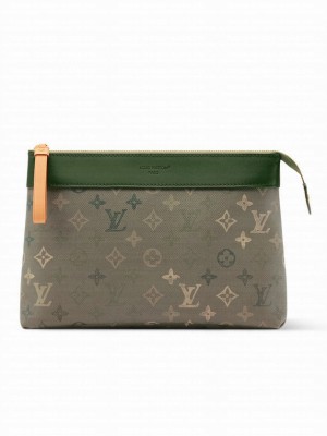 Louis Vuitton Pochette Voyage Souple M26970 Green