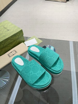 GUCCI Women's GG platform sandal Cotton Sponge 2022 Collection,Green