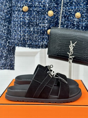 Hermes Unisex Jackson Flat Slides Sandal with Kelly Buckle 04