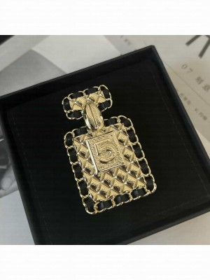 Chanel Women's Brooch AB1127