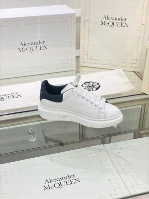 Alexander McQueen Oversized Platform Lace Up Creeper Sneakers Spring/Summer 2020 Collection, Glitter Black
