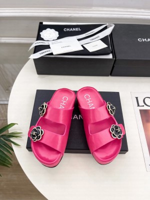 Chanel Camellia platform calf leather mules pink 2025