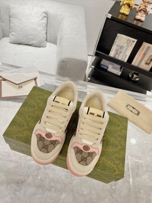Gucci Women's Screener Sneaker 023