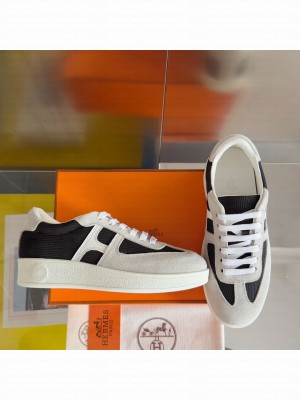 Hermes Women's Boomerang sneaker 03