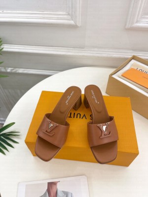 Louis Vuitton Women's LV Capri 5cm Calfskin Mule Coffee