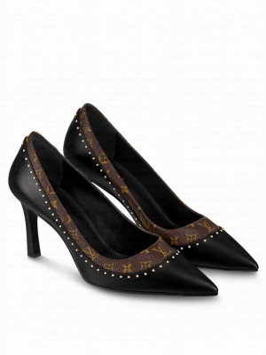 Louis Vuitton Women's Signature Pumps