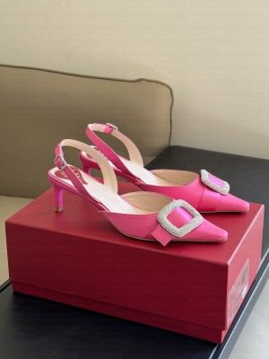 Roger Vivier Slingback Pumps in Pink Satin
