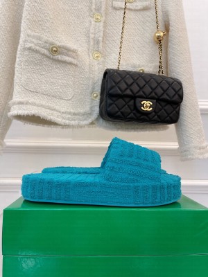 Bottega Veneta Unisex Resort Sponge Towel Slides Sandals 2022 Collection,Blue