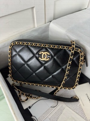Chanel SMALL CAMERA CASE AS5086 black