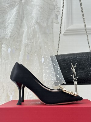 Roger Vivier Crystal buckle in Satin 8.5cm Pump Black