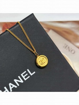 Chanel Women's Necklace ABC068