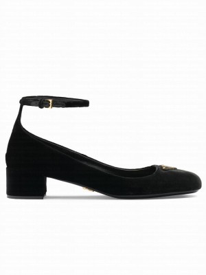 Prada Women's Velvet pumps 1I358N Black