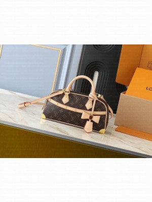 Louis Vuitton Monogram Canvas M13084
