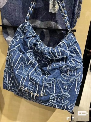 CHANEL 22 HANDBAG AS3261 AS 3260 Denim Blue