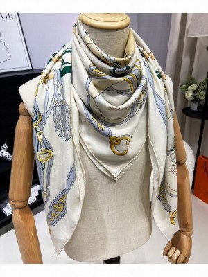 Hermes Women's Bouclerie Moderne Plumetis Scarf White