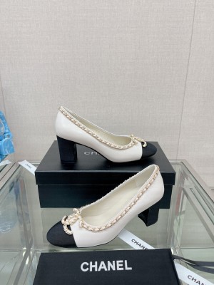Chanel Lambskin 6.5 Pumps with Chain CC White 2023 