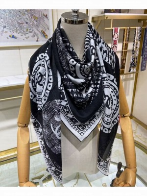Chanel Women's Square Scarf Black