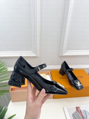 Louis Vuitton Women's Patent Leather 5.5cm/9cm Shake Mary Jane Pump Black