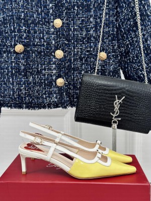 Roger Vivier Viv’ Canard Slingback Pumps in Patent Leather Yellow