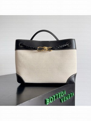 Bottega Veneta Andiamo calfskin 810214 black gold& canvas