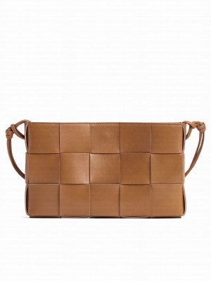 Bottega Veneta Cassette Pouch On Strap 730543 Coffee