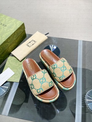 GUCCI Women's GG platform sandal Raffia Fabric Green 2022 Collection