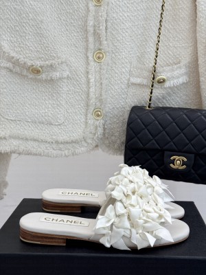 Chanel Mules Suede Kidskin & Strass G46231 White